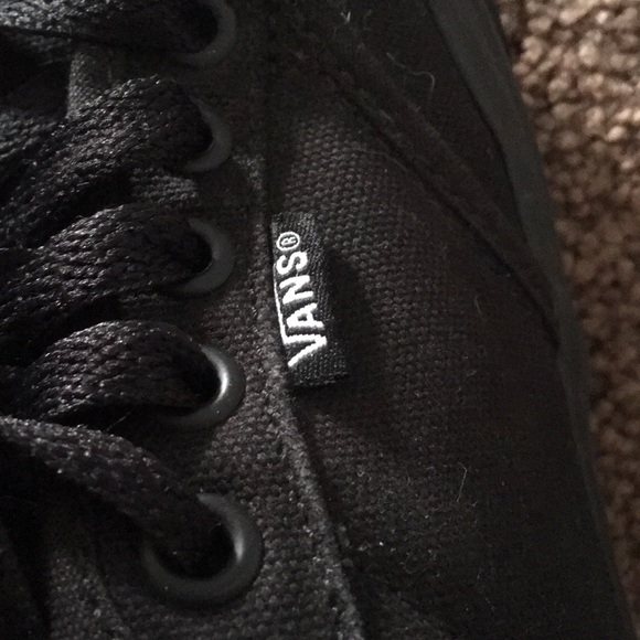VANS MEN’S SNEAKERS - Picture 7 of 10